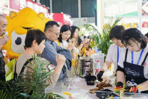 线上占位 + 线下锁客!2026 南京秋糖网红食品品牌双通道预定流程全公开